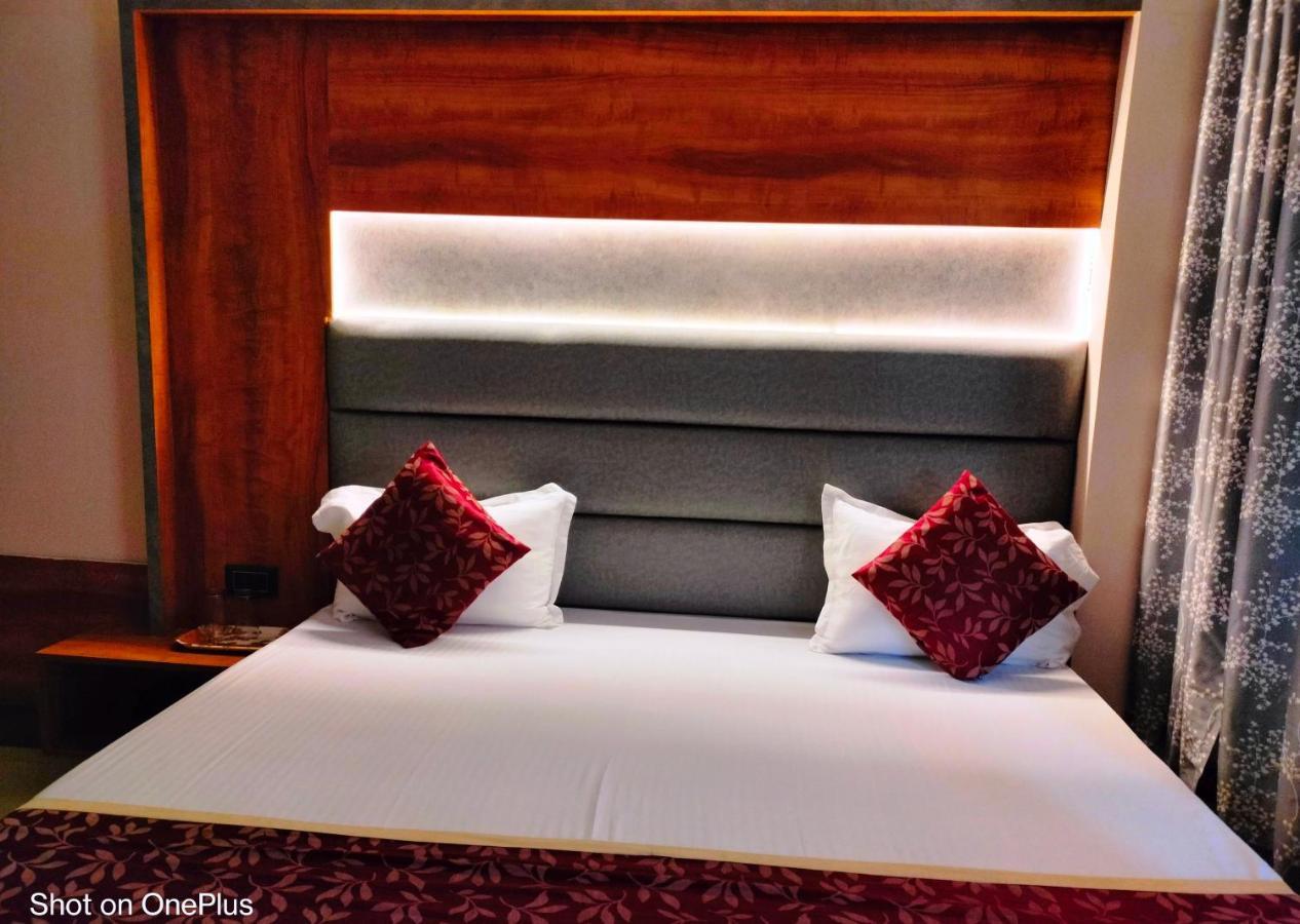 Hotel City Park Γουβαχάτι Εξωτερικό φωτογραφία